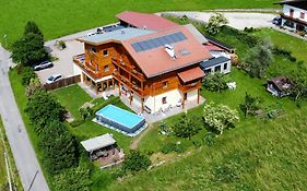 Residence Zirmer Wohnung Erde